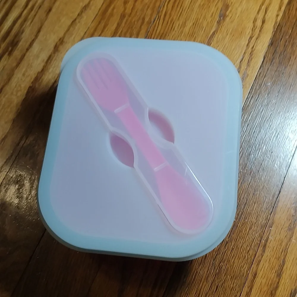 Pink Silicone Collapsible Lunch Dish with Lid & Utensil.